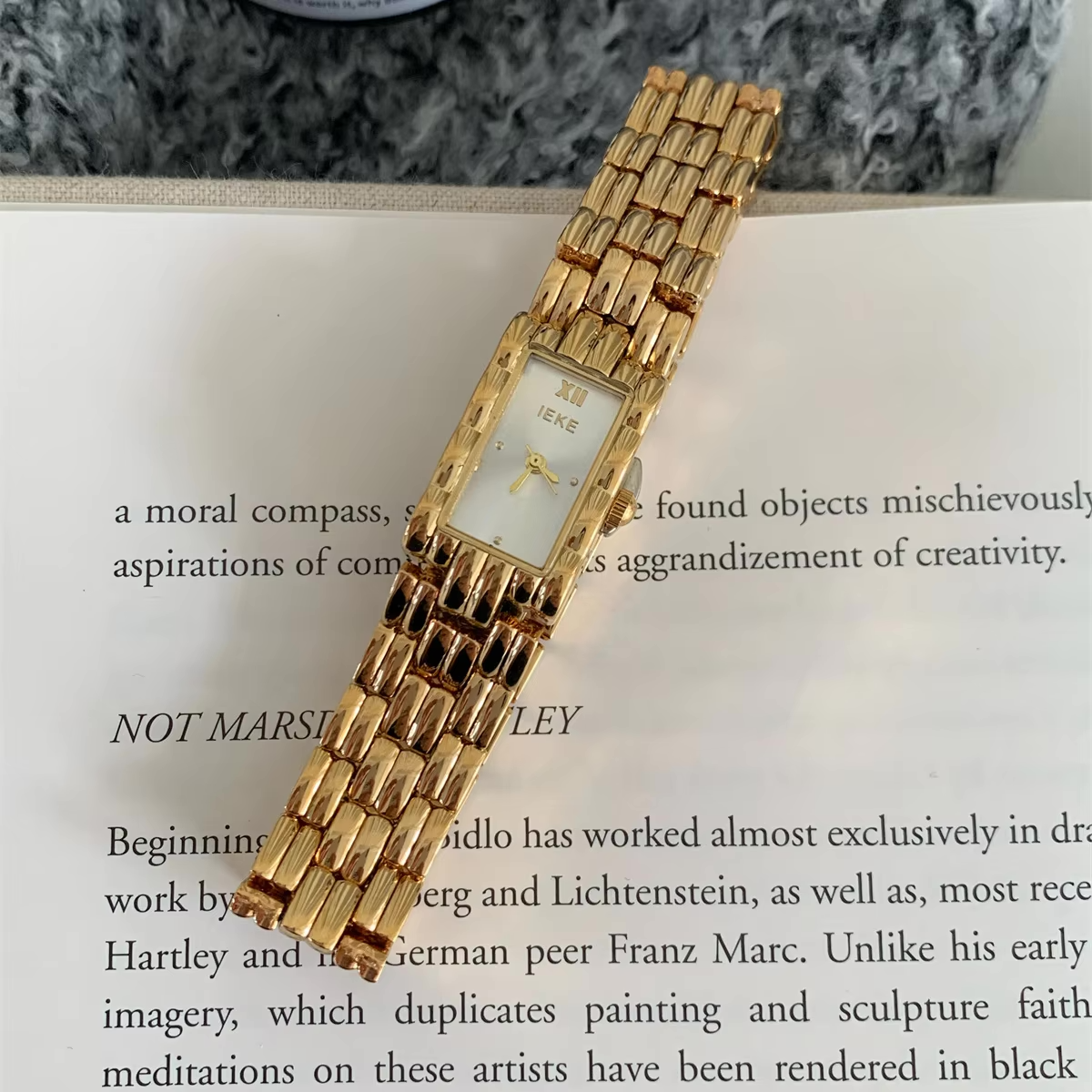 IEKE Womens Versatile Square Watch, White Face